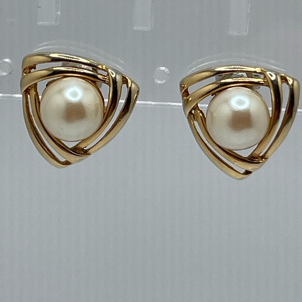 Richelieu Earrings!
